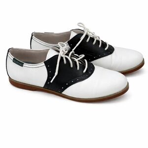 Eastland Black and White Sadie Oxford Sneakers size Women’s 8.5